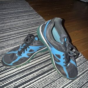 Women’s Black and Blue Athletic Shoes Nikes